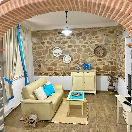 Apartment Sa Domo De Tzia Elene